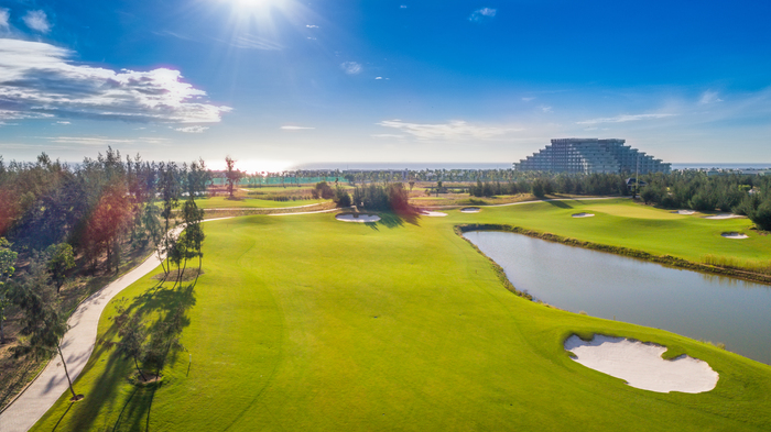 Vinpearl Golf Nam Hoi An: Discover the top-rated golf course